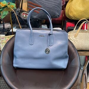 Furla Follow IG @zaddy_waleed